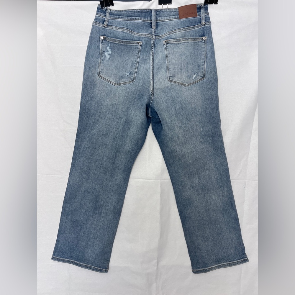 Judy Blue Light Wash Straight Fit Jeans - Picture 6 of 13